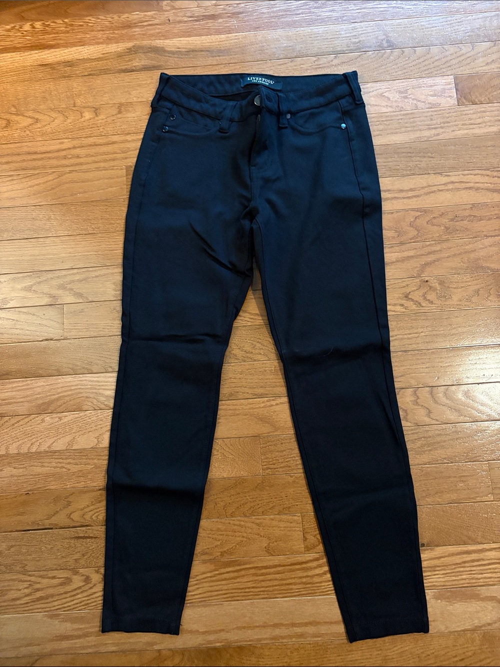 Liverpool Women's Black Cropped Skinny Pants